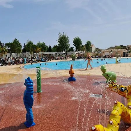Campsite Les Sables Du Midi